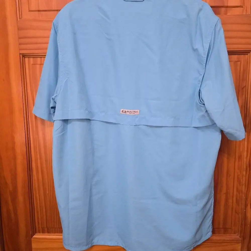 Realtree Fishing Shirt baby blue lightweight! Size M (Preloved) - Picture 2 of 4